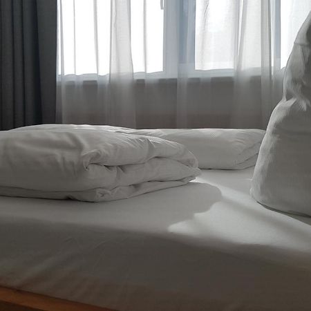 Hb 32 Metzingen Hotell Metzingen  Exteriör bild