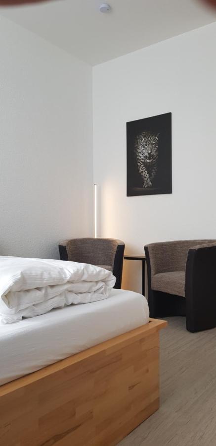 Hb 32 Metzingen Hotell Metzingen  Exteriör bild