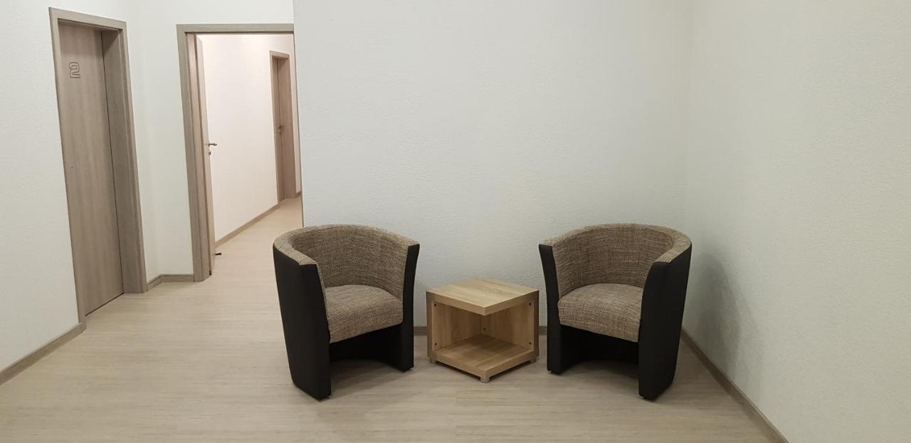 Hb 32 Metzingen Hotell Metzingen  Exteriör bild