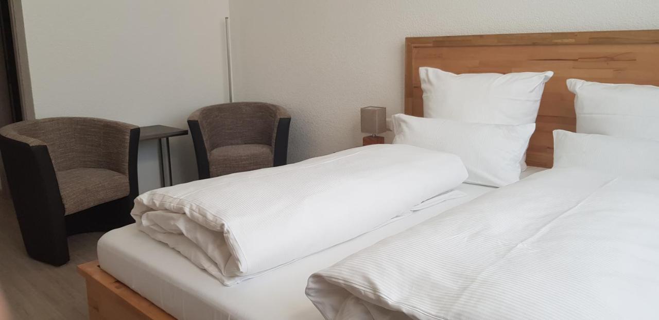 Hb 32 Metzingen Hotell Metzingen  Exteriör bild