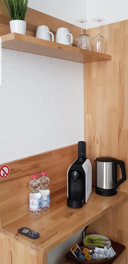 Hb 32 Metzingen Hotell Metzingen  Exteriör bild