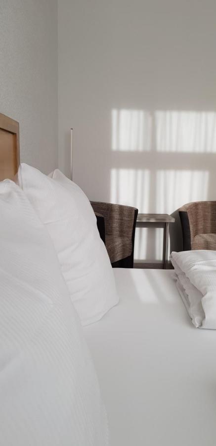 Hb 32 Metzingen Hotell Metzingen  Exteriör bild